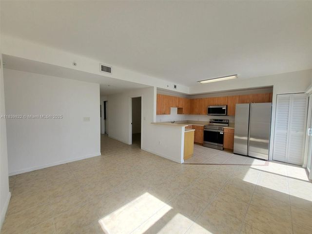 119 SW 6th Ave 606, Miami, FL 33130