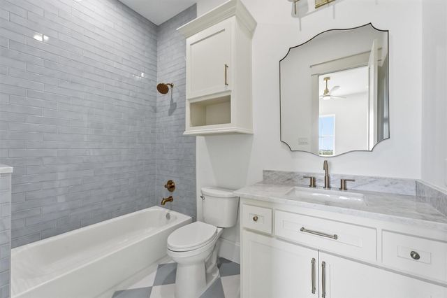 11350 Beachside Drive, Galveston, TX 77554