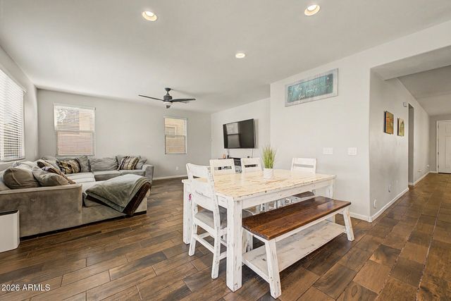 3938 E SOURWOOD Drive, Gilbert, AZ 85298