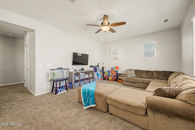 3938 E SOURWOOD Drive, Gilbert, AZ 85298