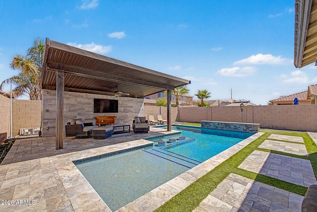 3938 E SOURWOOD Drive, Gilbert, AZ 85298