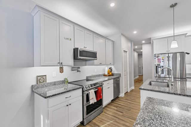 534 Cobble Hill Road, Swanzey, NH 03446