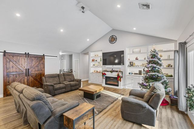 534 Cobble Hill Road, Swanzey, NH 03446