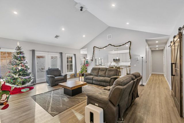 534 Cobble Hill Road, Swanzey, NH 03446