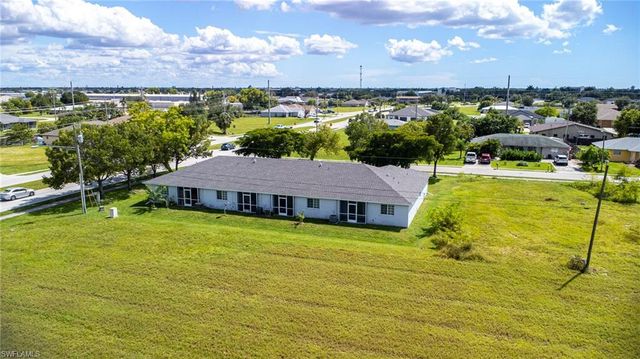 717 SE 8th ST, Cape Coral, FL 33990