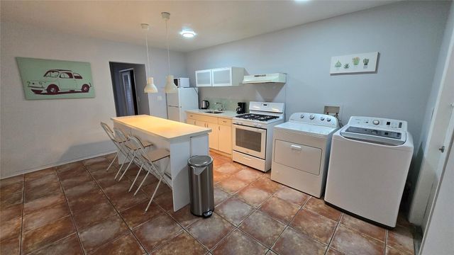 7725 Harding Avenue 2, Miami Beach, FL 33141