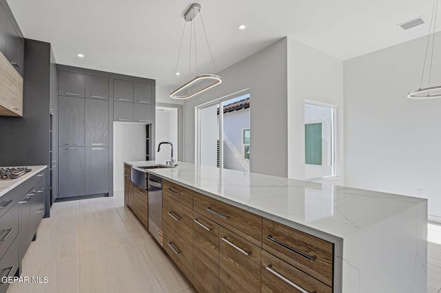 1930 CONCHO Court, El Paso, TX 79911