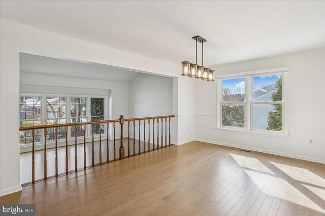 5700 MAGIC MOUNTAIN DR, North Bethesda, MD 20852