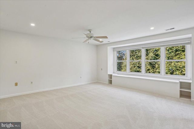 5700 MAGIC MOUNTAIN DR, North Bethesda, MD 20852