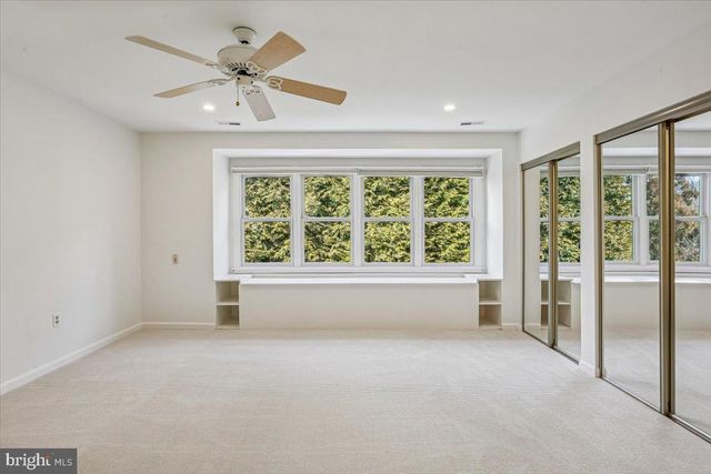 5700 MAGIC MOUNTAIN DR, North Bethesda, MD 20852