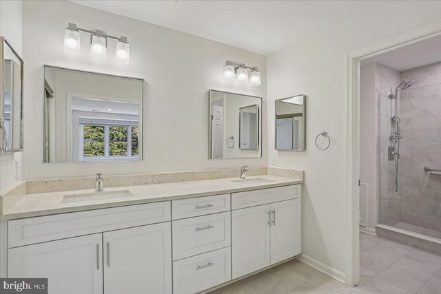 5700 MAGIC MOUNTAIN DR, North Bethesda, MD 20852