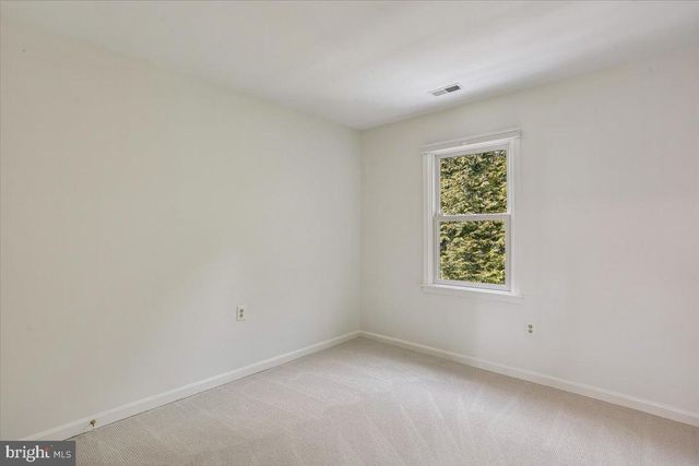 5700 MAGIC MOUNTAIN DR, North Bethesda, MD 20852