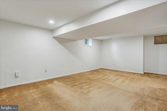 5700 MAGIC MOUNTAIN DR, North Bethesda, MD 20852