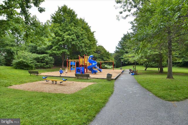 5700 MAGIC MOUNTAIN DR, North Bethesda, MD 20852