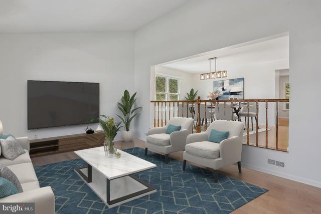 5700 MAGIC MOUNTAIN DR, North Bethesda, MD 20852