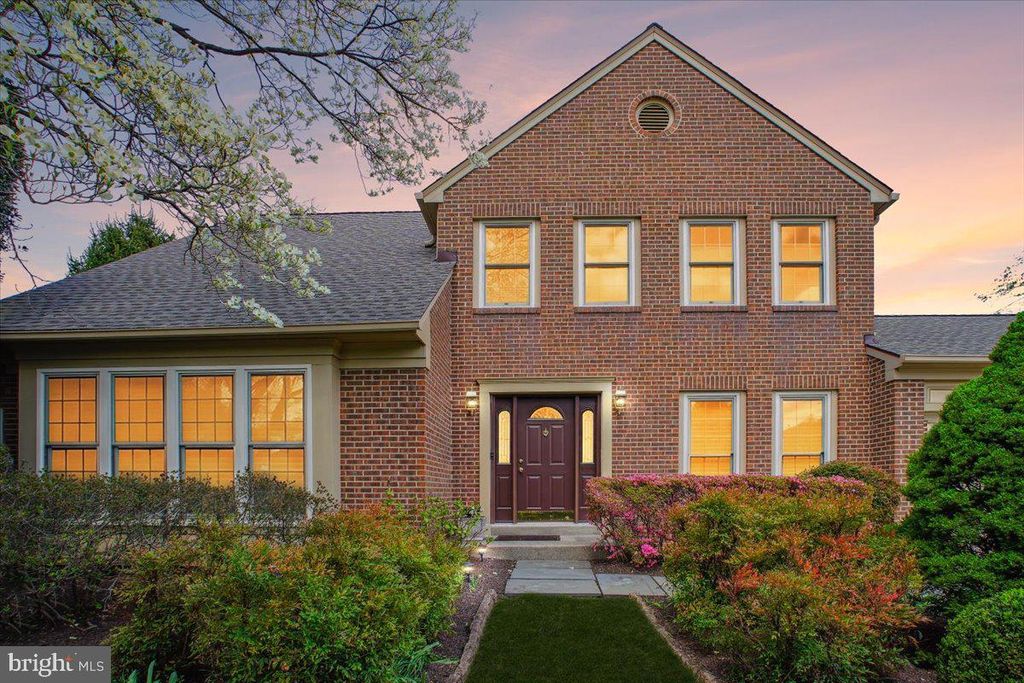 5700 MAGIC MOUNTAIN DR, North Bethesda, MD 20852