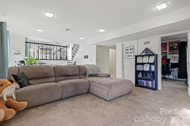 1226 Twin Lakes Road, Rock Hill, SC 29732