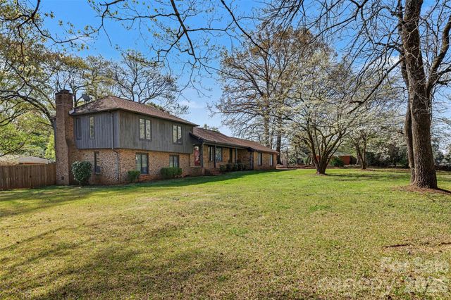 1226 Twin Lakes Road, Rock Hill, SC 29732