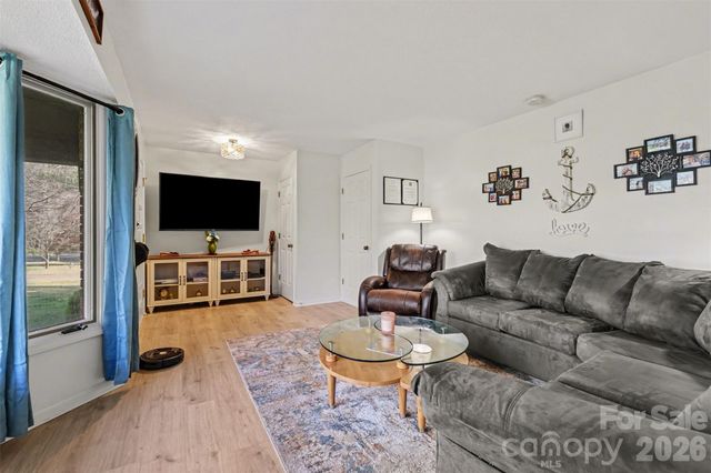 1226 Twin Lakes Road, Rock Hill, SC 29732