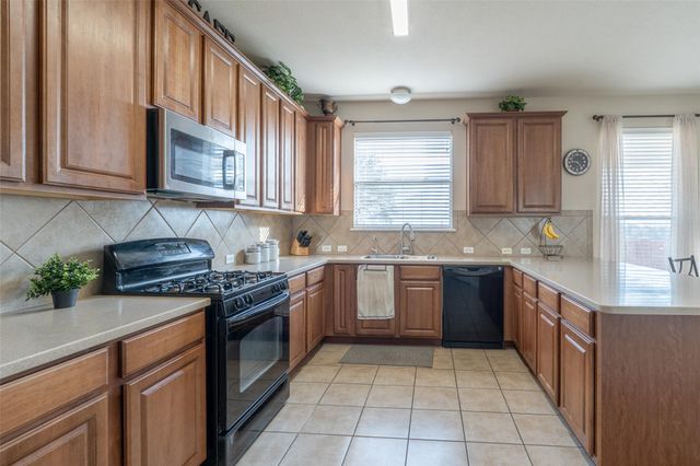 4501 Heritage Well LN, Round Rock, TX 78665