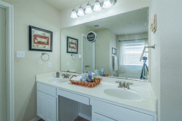 4501 Heritage Well LN, Round Rock, TX 78665