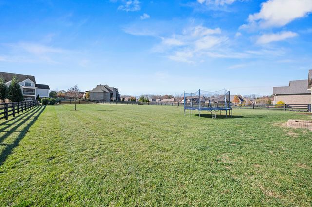 606 Old Coach Road, Nicholasville, KY 40356