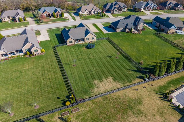 606 Old Coach Road, Nicholasville, KY 40356