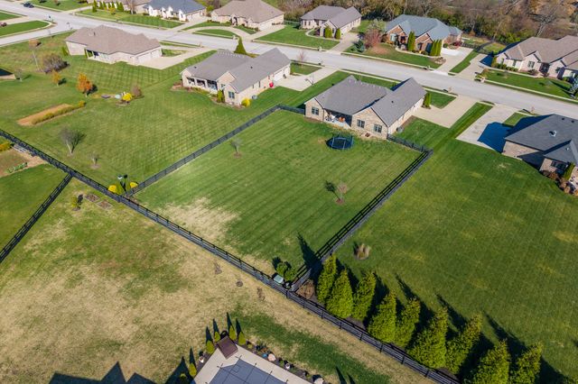 606 Old Coach Road, Nicholasville, KY 40356