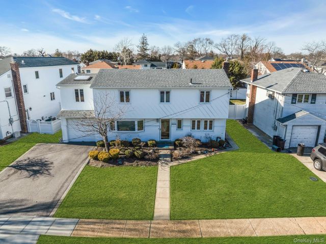 2505 Walters Court, Bellmore, NY 11710
