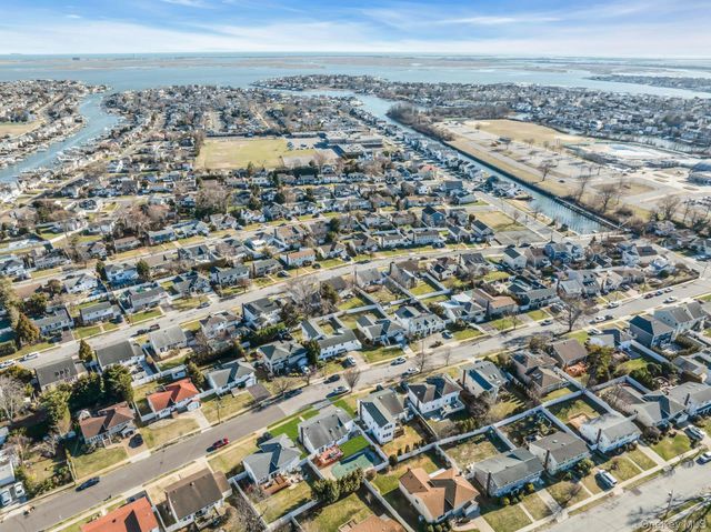 2505 Walters Court, Bellmore, NY 11710