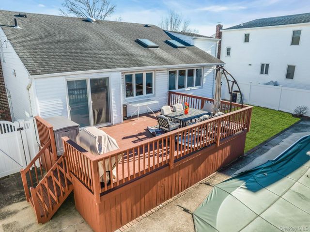 2505 Walters Court, Bellmore, NY 11710