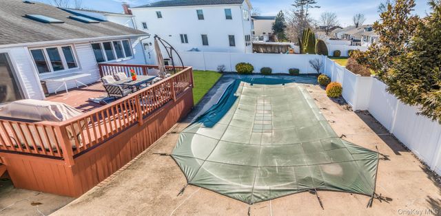 2505 Walters Court, Bellmore, NY 11710