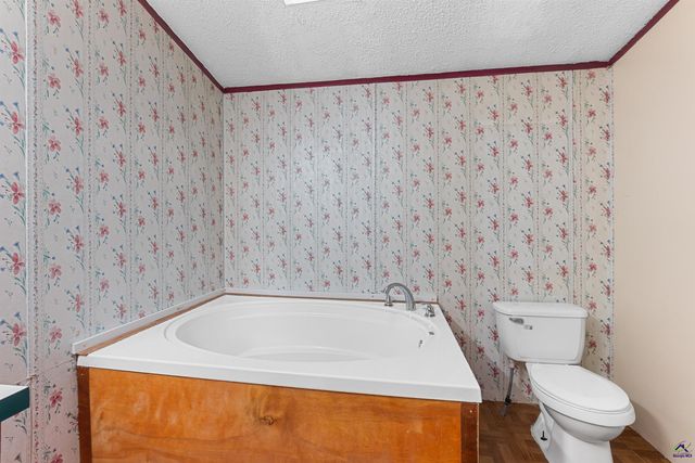 592 Toomer Rd, Perry, GA 31069