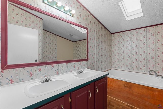 592 Toomer Rd, Perry, GA 31069