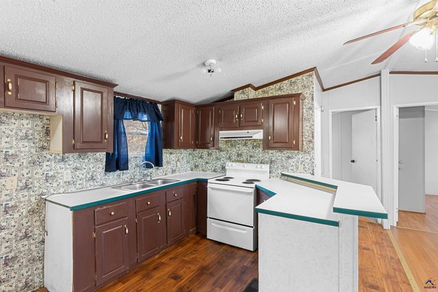 592 Toomer Rd, Perry, GA 31069