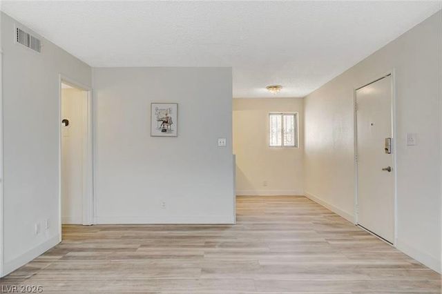 3841 Daisy Street 19, Las Vegas, NV 89119