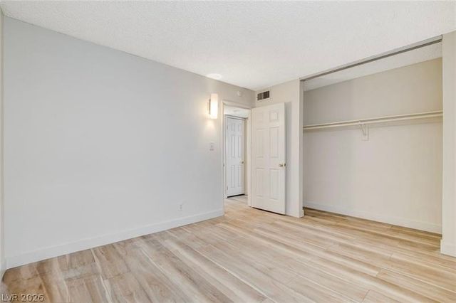 3841 Daisy Street 19, Las Vegas, NV 89119