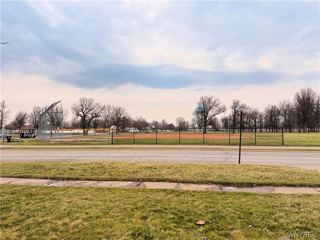 302 Midland Avenue, Tonawanda, NY 14223