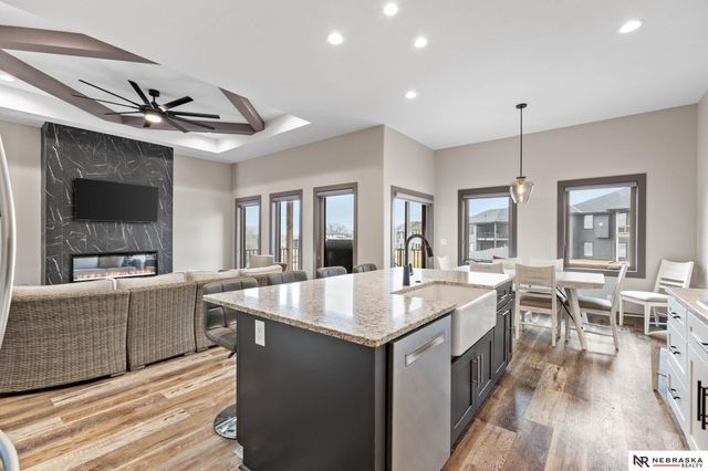 19817 Cottonwood Street, Gretna, NE 68028