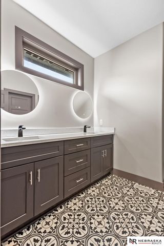 19817 Cottonwood Street, Gretna, NE 68028