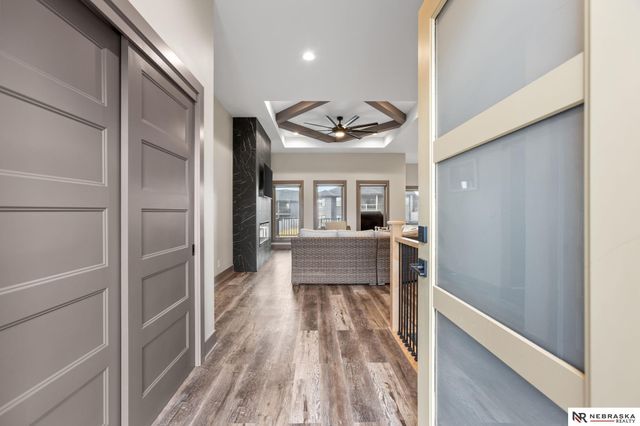 19817 Cottonwood Street, Gretna, NE 68028