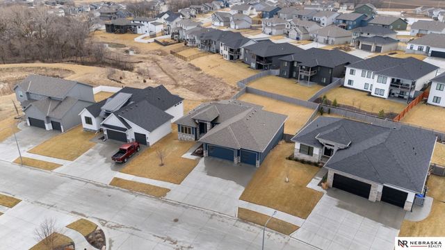 19817 Cottonwood Street, Gretna, NE 68028