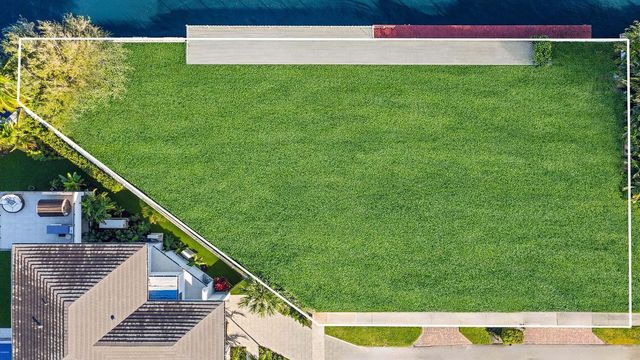 7401 NE Bay Cove Court, Boca Raton, FL 33487