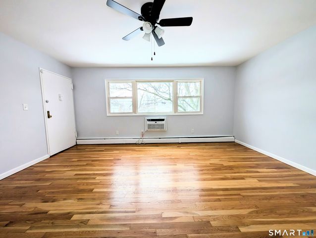 15 Cherry Hill Drive 2A, Bridgeport, CT 06606