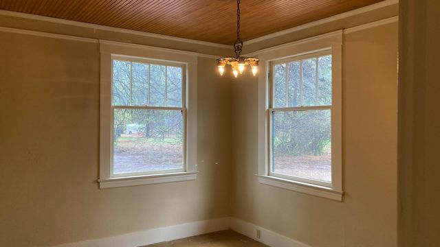 41008 Old School Road, Fall River Mills, CA 96028