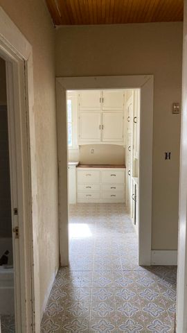 41008 Old School Road, Fall River Mills, CA 96028