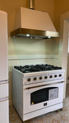 41008 Old School Road, Fall River Mills, CA 96028