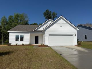 502 Castillo Dr., Loris, SC 29569