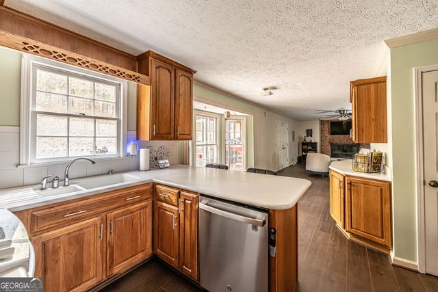 4 The Trail SE, Lindale, GA 30147