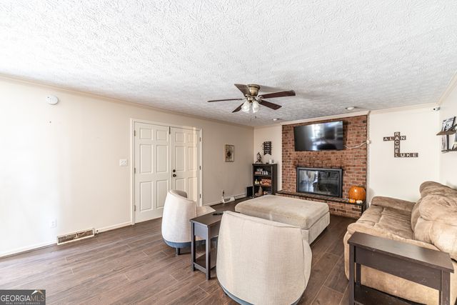 4 The Trail SE, Lindale, GA 30147